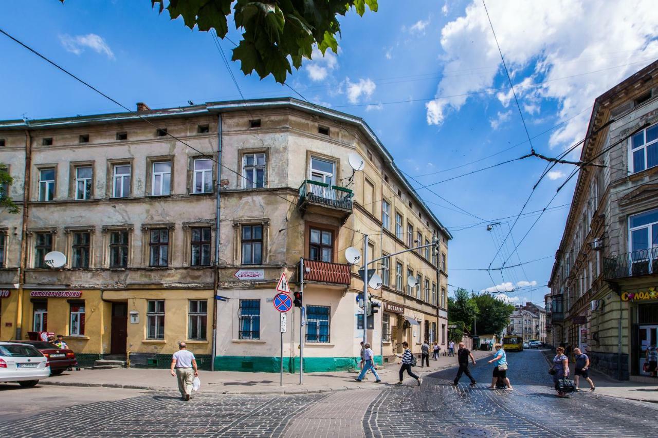 1 Квартира Возле Ж/Д Вокзала, 15 Минут От Центра Lviv Buitenkant foto